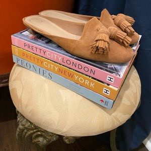 Tory Burch 7.5 womens tassel loafer mile slide suede tan flat